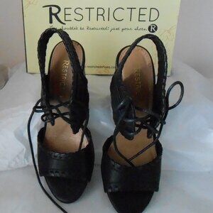 Women's Restricted Black Cammie Lace Up Open Toe 3.75" Block Heel Shoes-Size 6